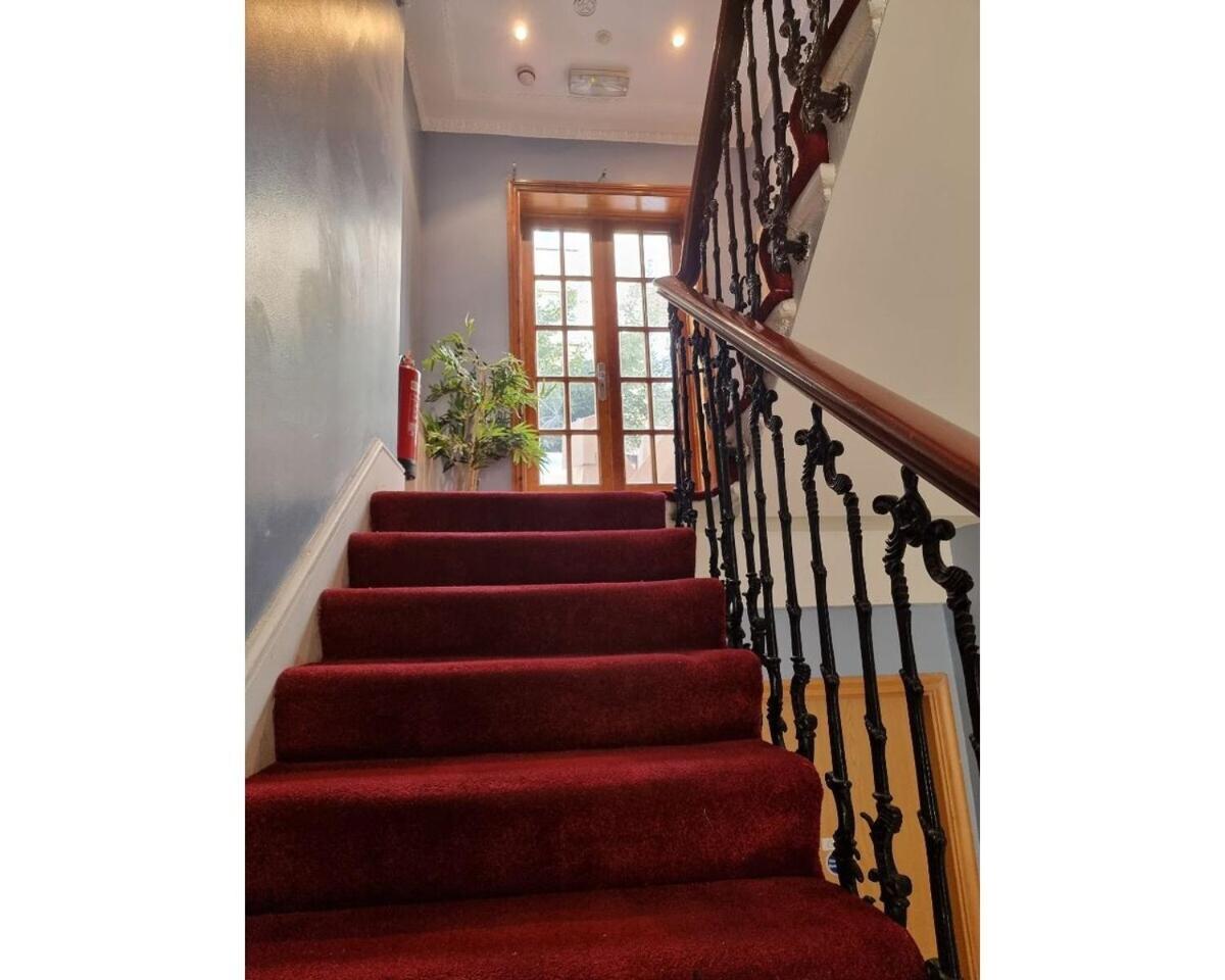 F101-First Floor Flat Fits 3 Near Hyde Park Londres Exterior foto